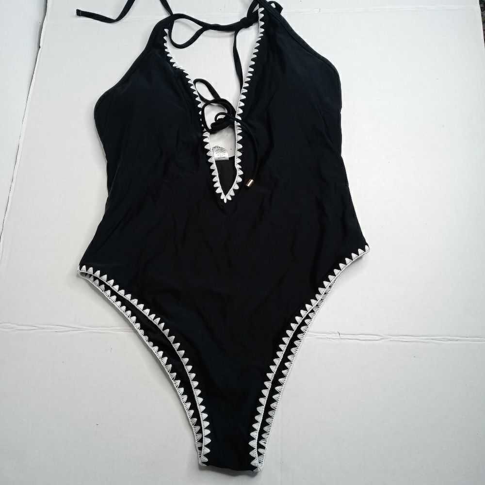 RELLECIGA Black Deep V One Piece Swimsuit - Picture 3 of 10